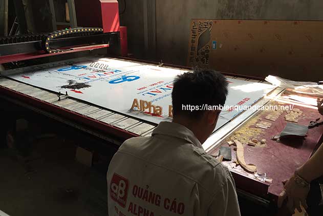 Làm biển quảng cáo tại Cầu Giấy