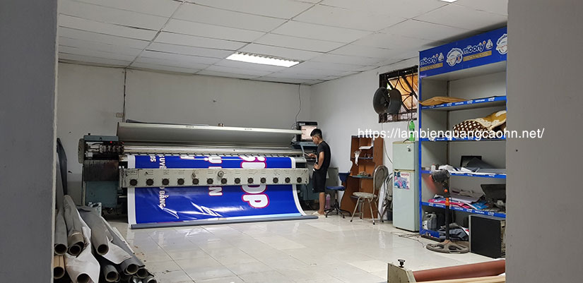 làm biển quảng cáo tại Hoàng Mai, làm biển cửa hàng tại Hoàng Mai, làm biển công ty tại Hoàng Mai