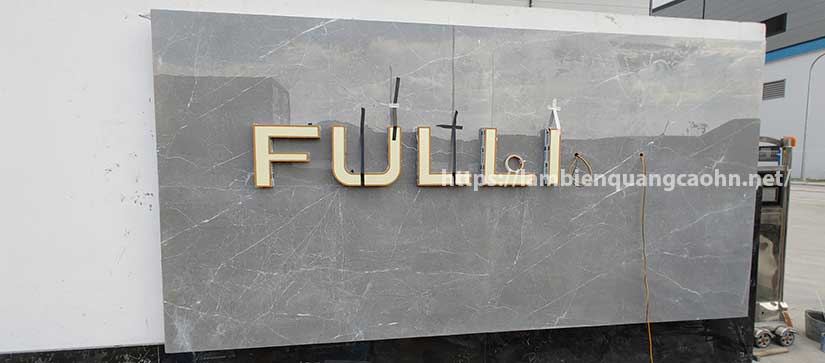 làm biển tên công ty