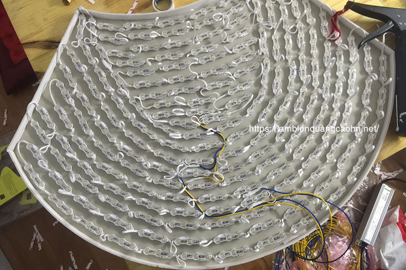 Biển chữ nổi, biển LED, biển quảng cáo LED, LED quảng cáo, biển vẫy LED