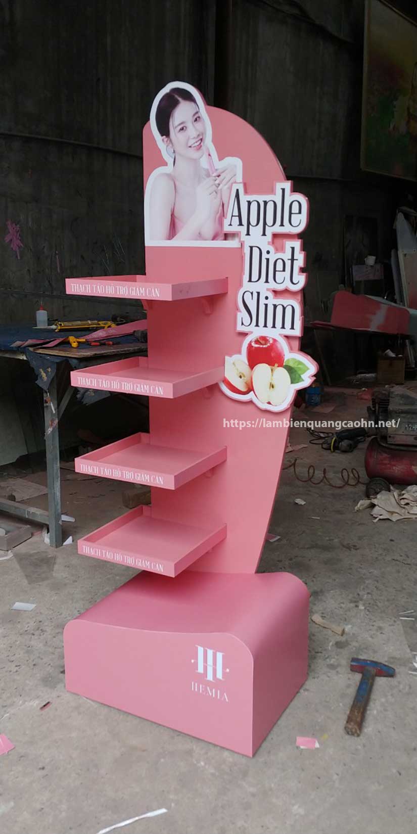 mẫu kệ trưng bày mỹ phẩm mini