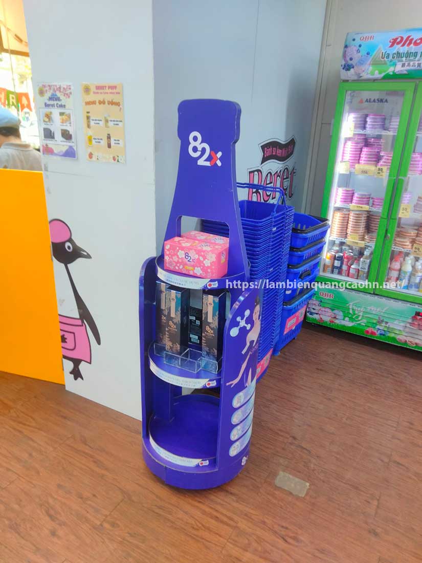 mẫu kệ trưng bày mỹ phẩm mini