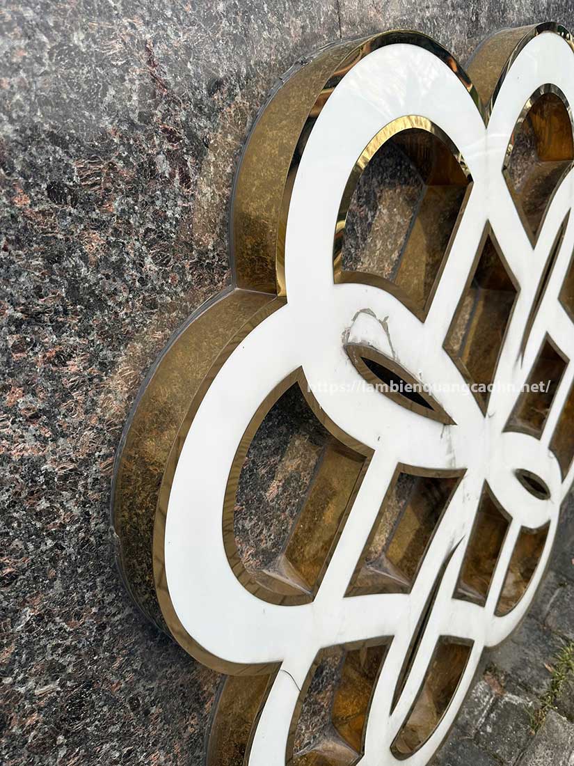 sửa chữa biển quảng cáo