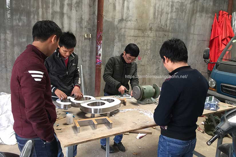 Làm biển quảng cáo tại Hà Nội