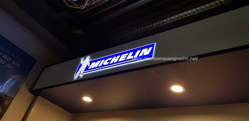 mẫu biển quảng cáo gara ô tô