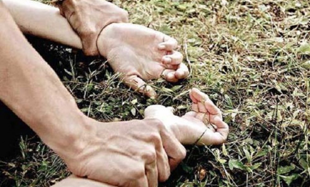 THANH NIÊN BÂY GIỜ MANH ĐỘNG QUÁ !!!