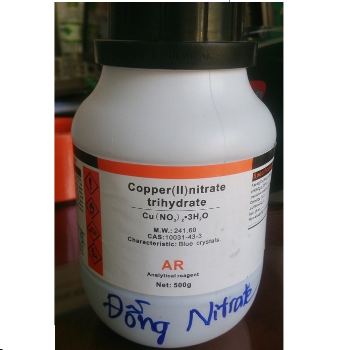 Copper (II) nitrate trihydrate Cu(NO3)2.3H2O