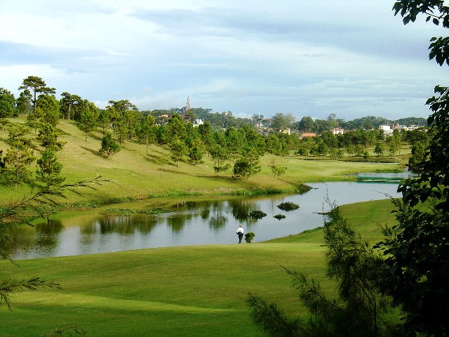 sân golf Chí Linh (Hải Dương)