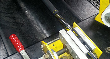 bước 1  thay grip gậy golf