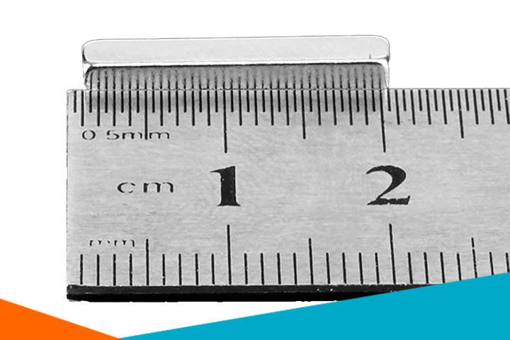 Nam Châm Đất Hiếm 20x5x3mm