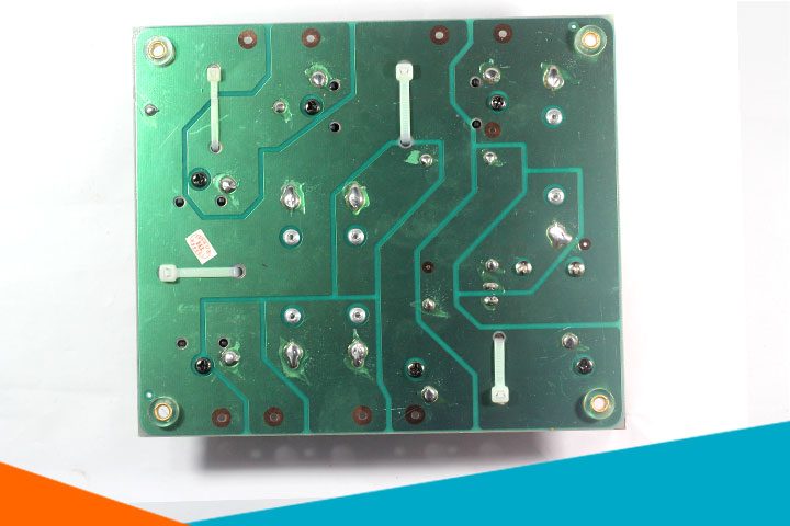 măt-sau-Bo-Phân-Tần-Công-Suất-Cao-PRO-F-2528-3-Loa