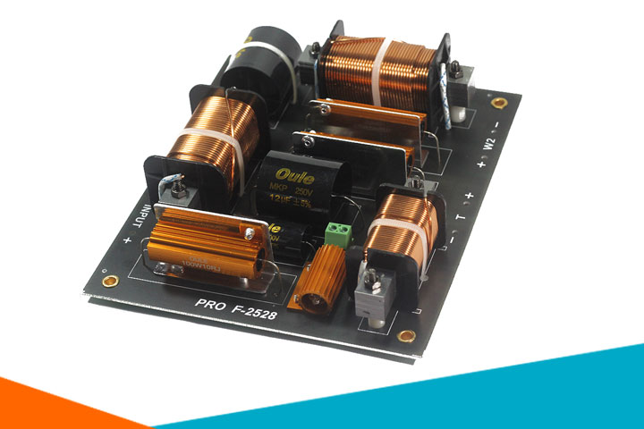 Bo-Phân-Tần-Công-Suất-Cao-PRO-F-2528-3-Loa-loại-tốt