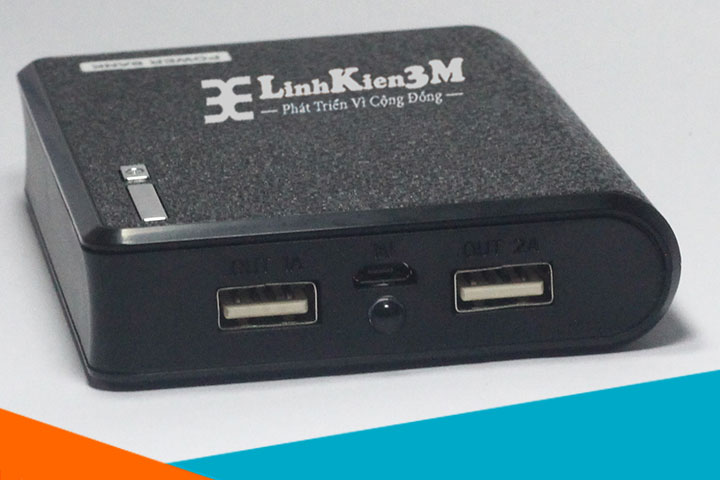 Box Sạc 18650 4 Cell 2 Cổng 1A/2A tiện lợi