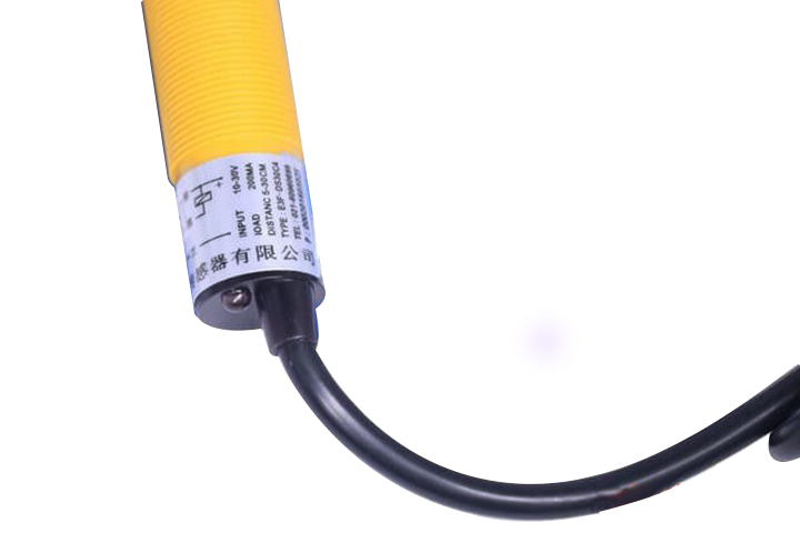 cảm-biến-khoảng-cách