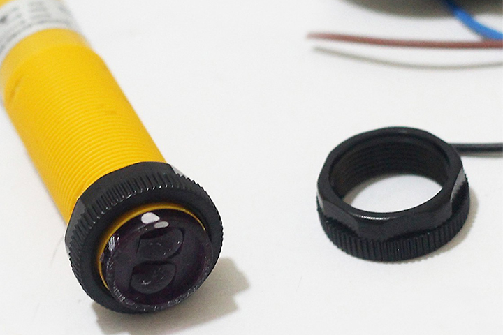 cảm-biến-khoảng-cách