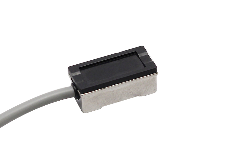 cảm-biến-từ-cho-xilanh-cs1-u