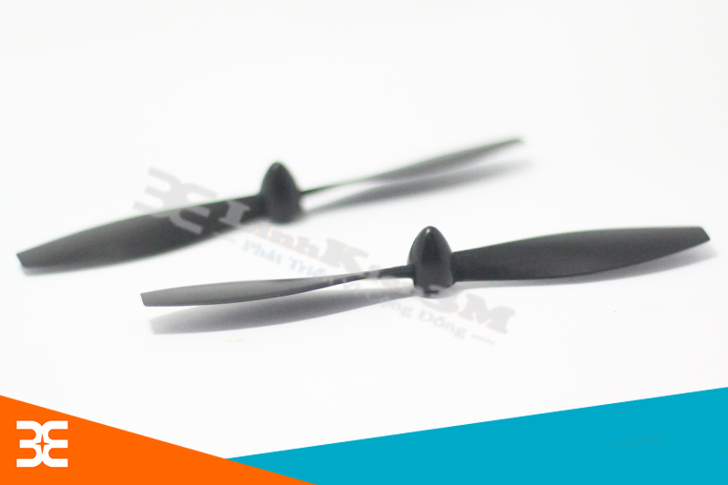 Cánh máy bay thuận nghịch