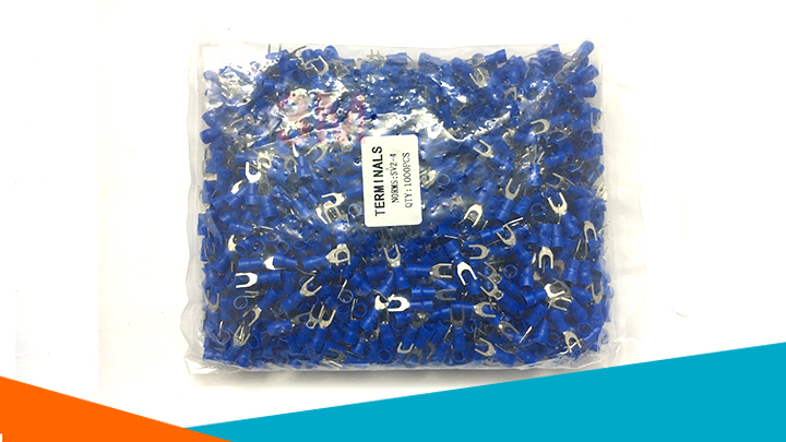 Đầu cos màu xanh