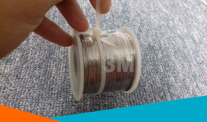 Dây rút nhựa chịu được lực kéo tốt - cuộn thiếc 250gram