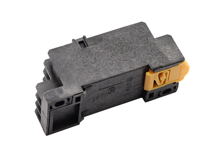 đế-relay-omron-14p