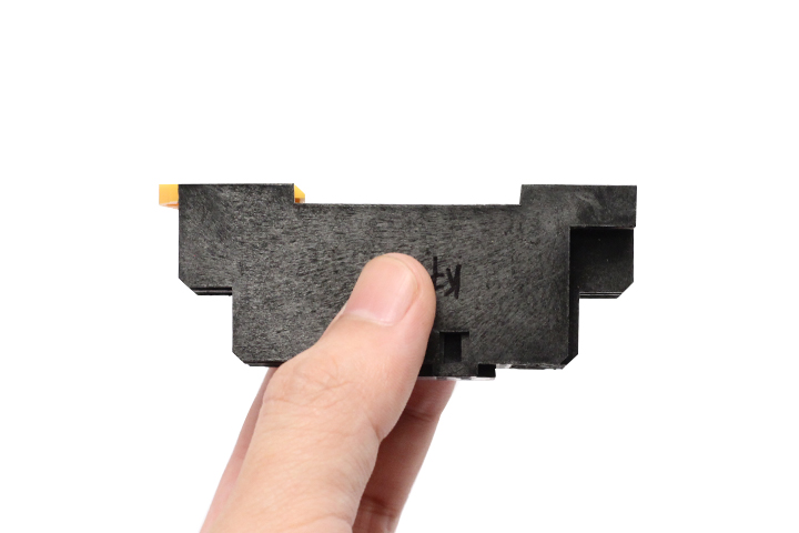 đế-relay-omron-14p