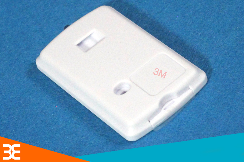 Mặt dưới của remote quạt Mitsubishi