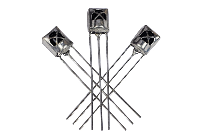 led-thu-hồng-ngoại-ir1838