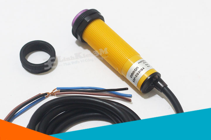 Cảm Biến Khoảng Cách 30Cm Omron E3F-DS30B4 (PNP)