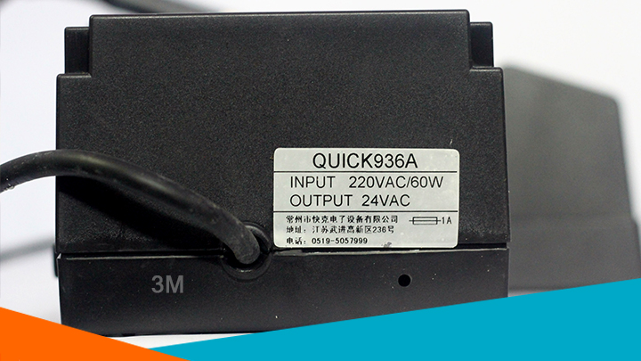 Mặt sau của máy hàn thiếc quick 936a