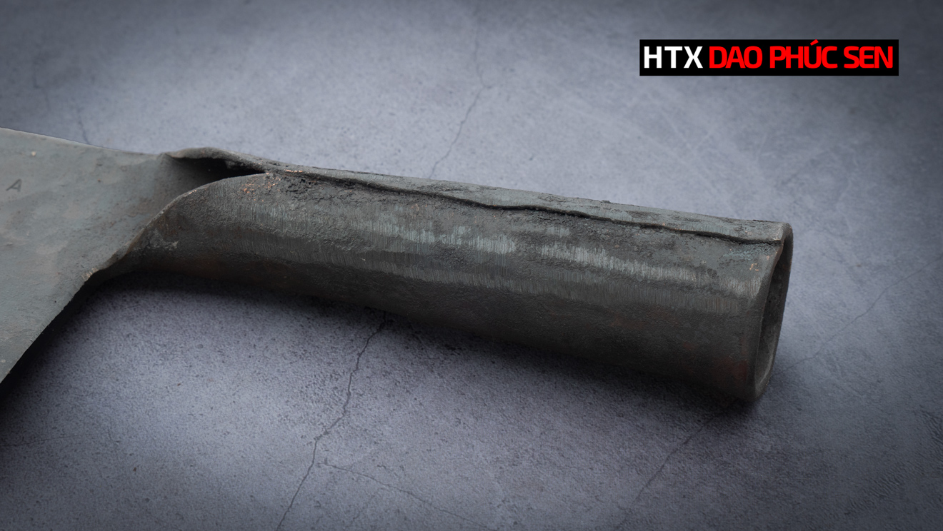 Cán dao sắt liền nguyên khối chắc chắn