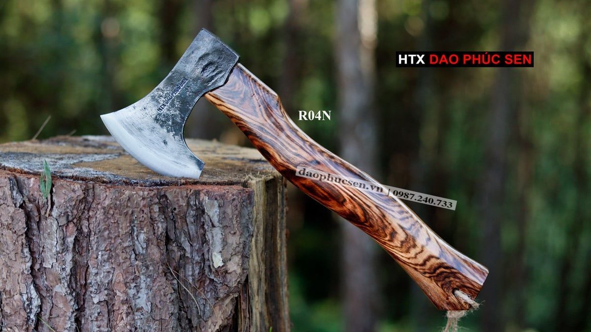 Rìu đi rừng R04N thiết kế gọn nhẹ dễ mang theo