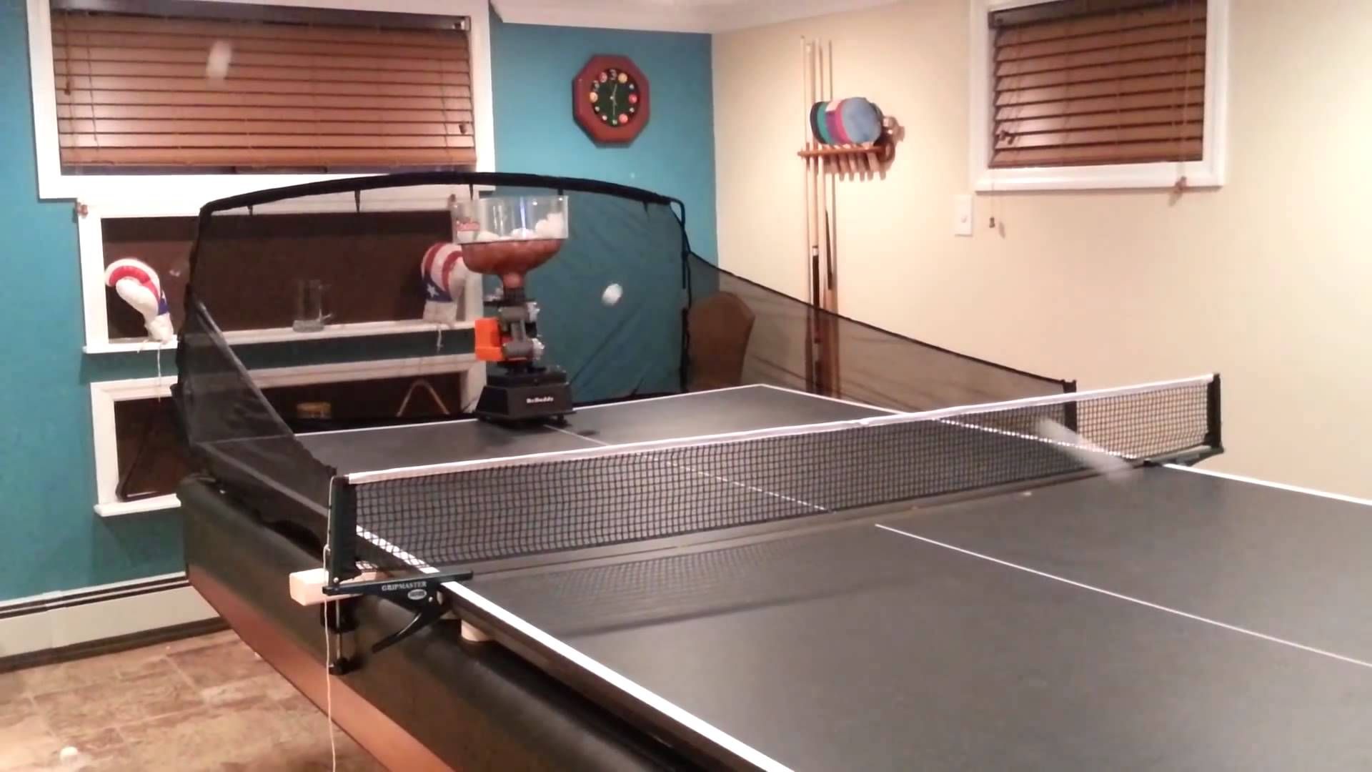 Bóng bàn tại nhà