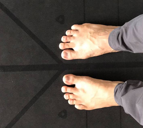 tập với thảm yoga định tuyến