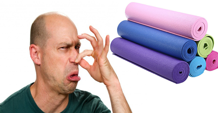 thảm yoga PVC nặng mùi