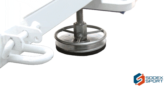 Trụ bóng rổ tập luyện