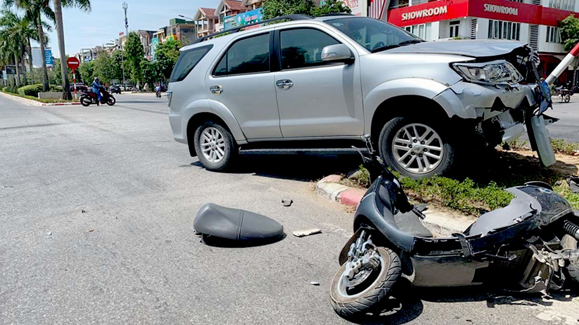 Chủ xe có thể phải liên đới chịu bồi thường thiệt hại khi vẫn còn là chủ sở hữu