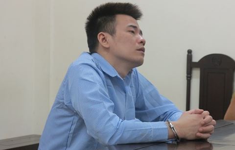 Nam diễn viên nghiệp dư Nguyễn Duy Linh tại phiên tòa bị hoãn