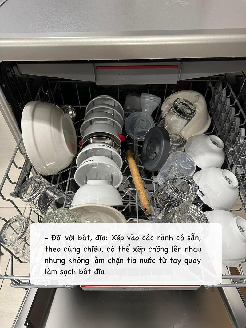 Lý do bát đũa sau khi rửa vẫn ướt?