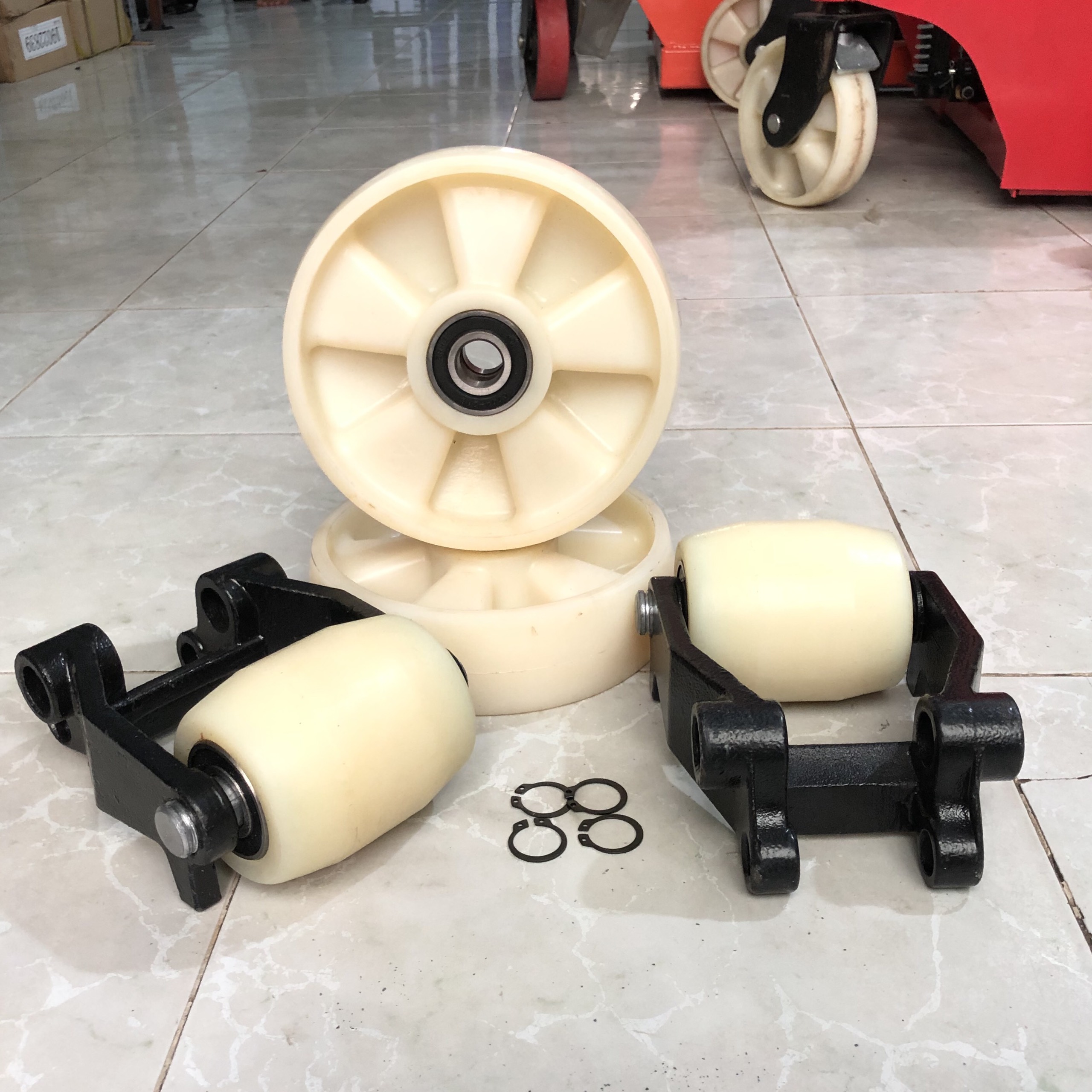 bộ bánh đơn xe nâng 2500kg