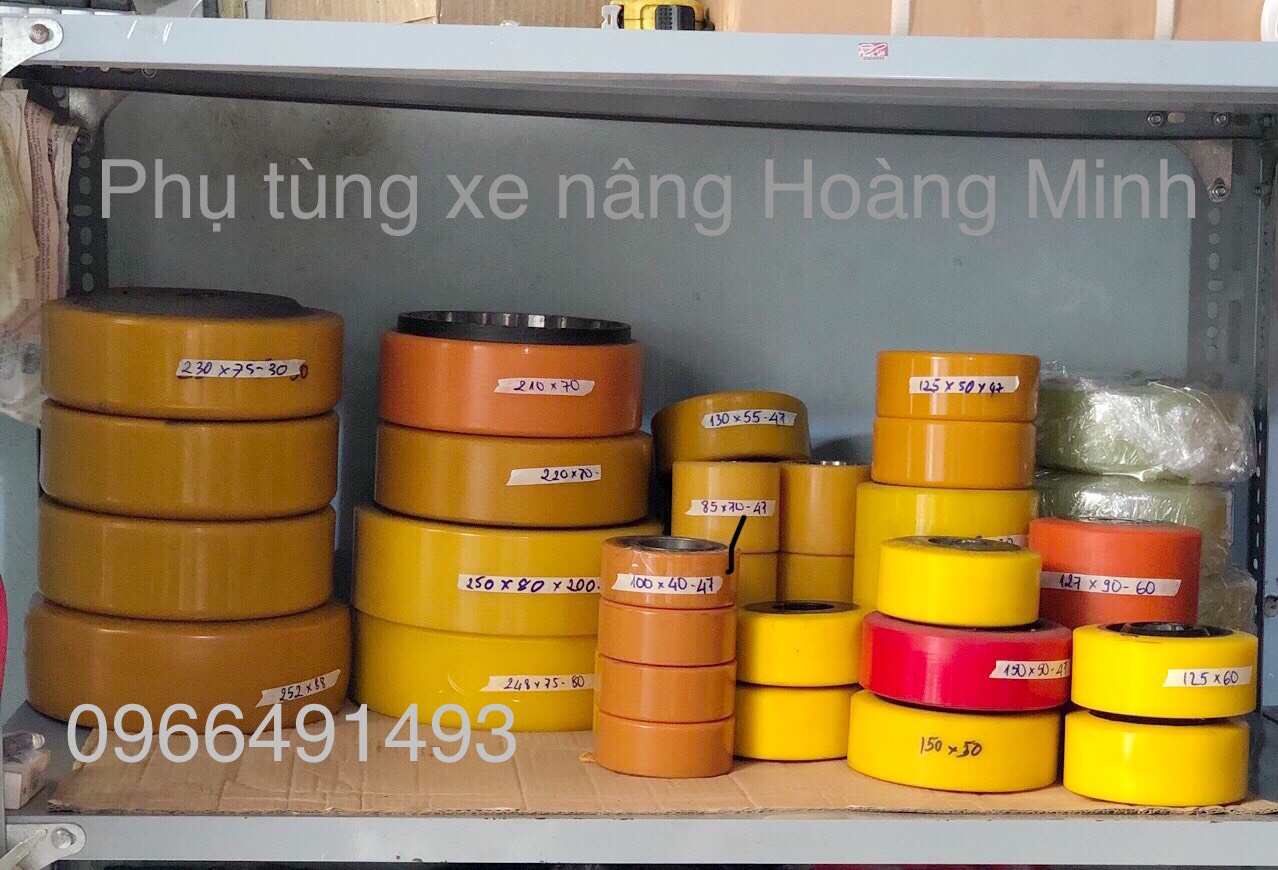 bánh xe nâng điện stacker