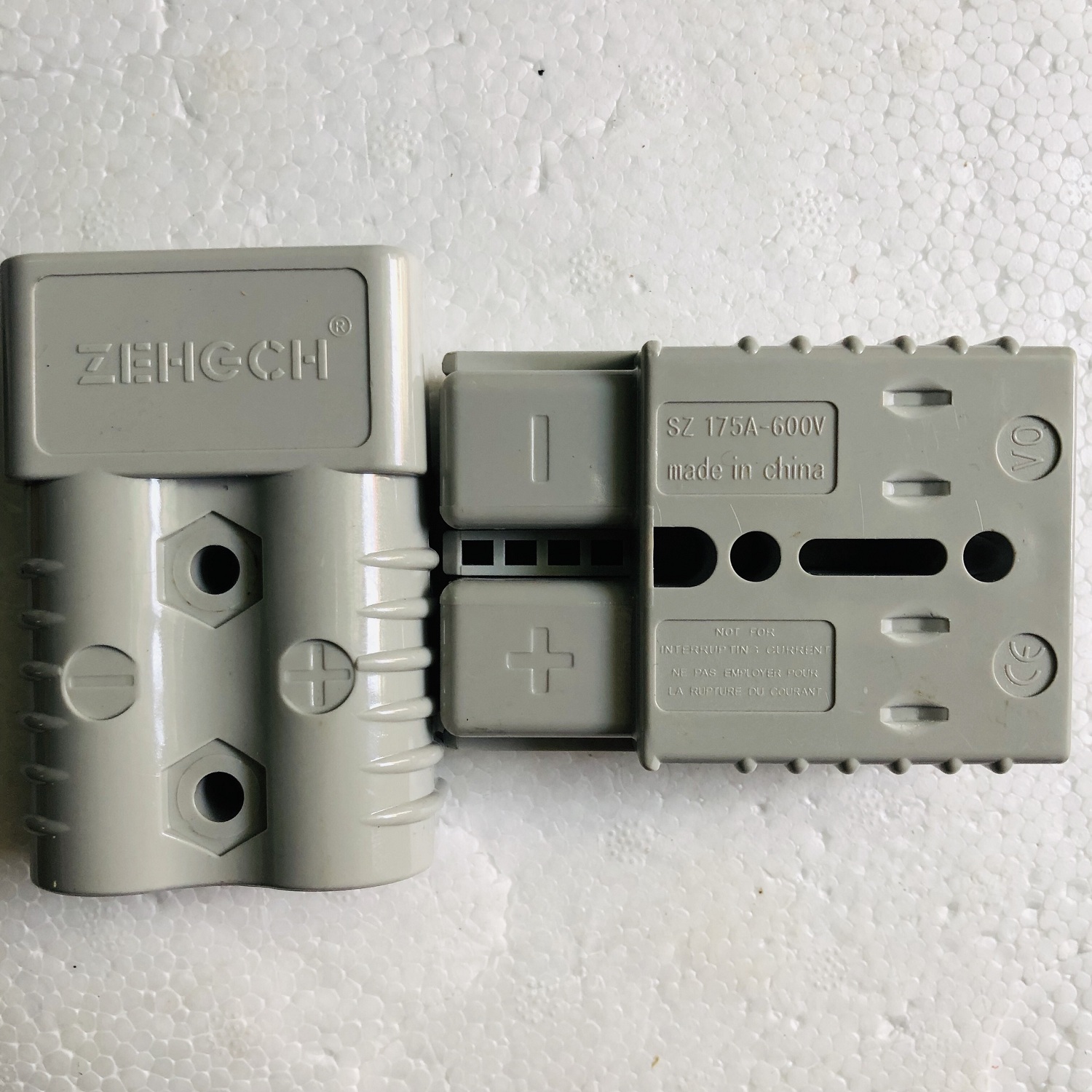 giắc cắm bình ắc quy 600V-175A