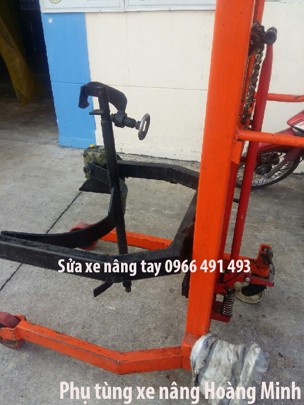 sửa xe nâng