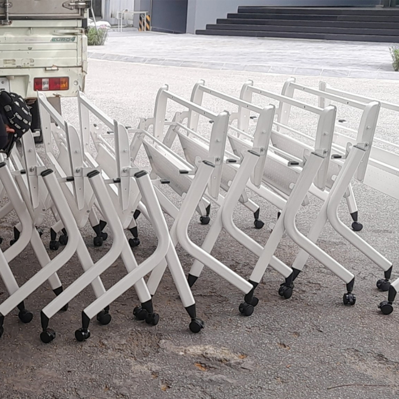 Bàn giao 20 bộ chân bàn training FZ3-1200 cho văn phòng ở toà nhà Mipec, Tây Sơn, Đống Đa, Hà Nội