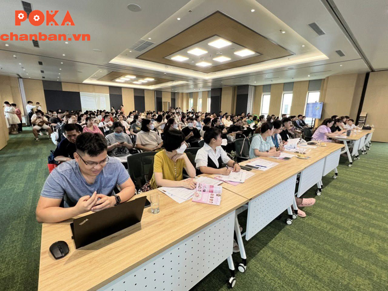 Khung chân bàn họp di động có bánh xe