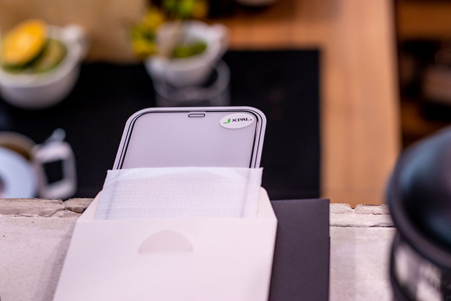 cường lực jcpal dán bảo vệ màn hình iphone 12