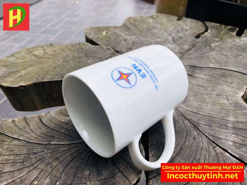 Cốc sứ có quai IC02