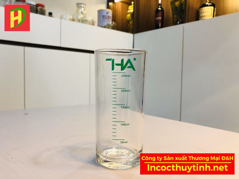 Cốc chia vạch thể tích IC01