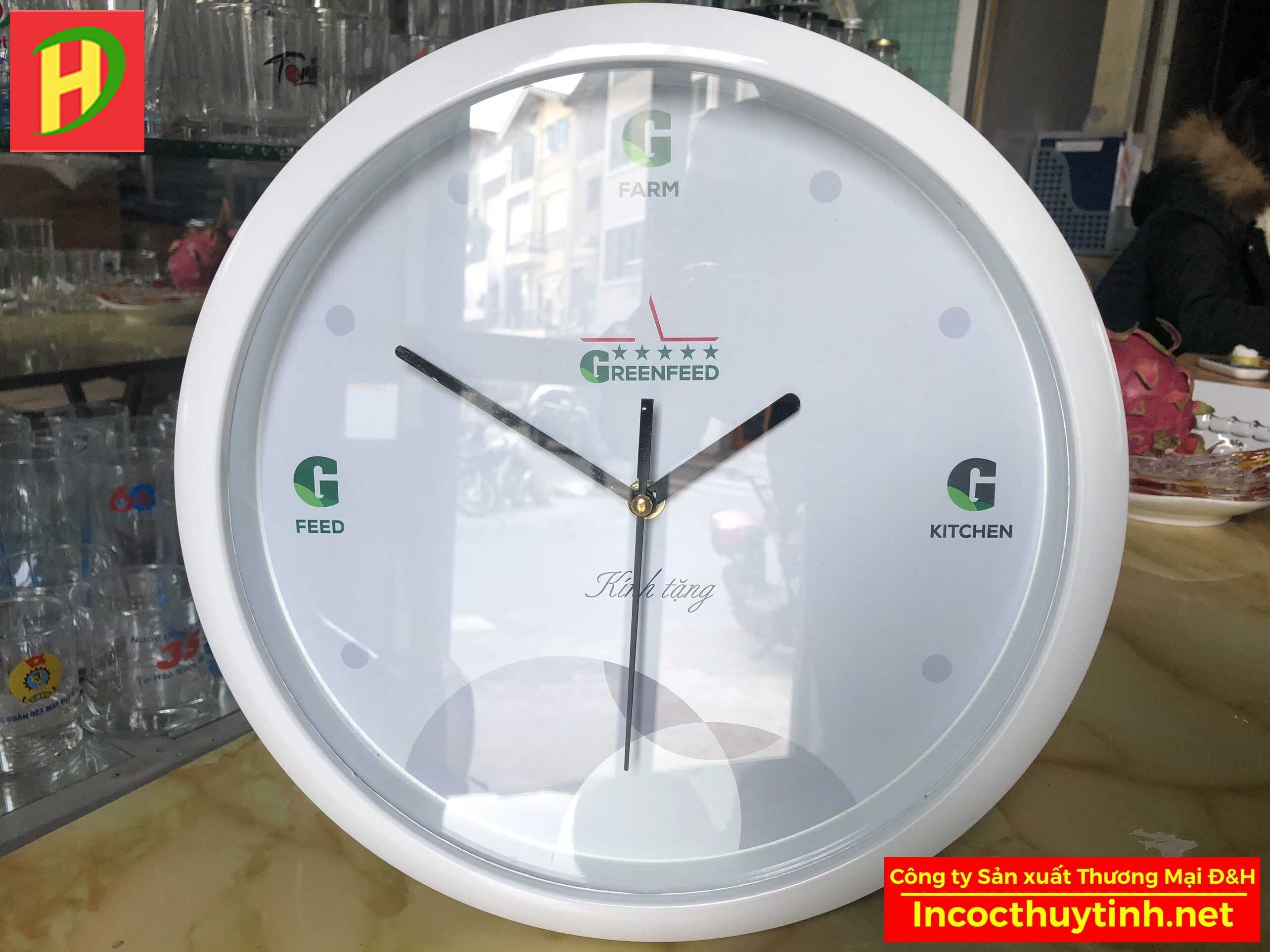 Đồng hồ tròn khung nhựa trắng DH11