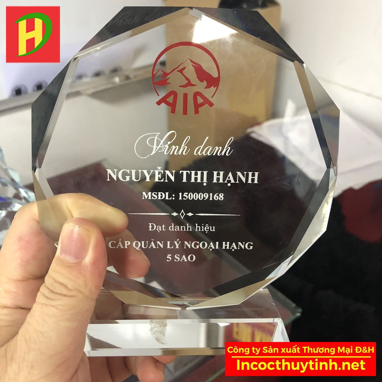 Dịch vụ in ấn logo thương hiệu kỷ niệm chương cao cấp