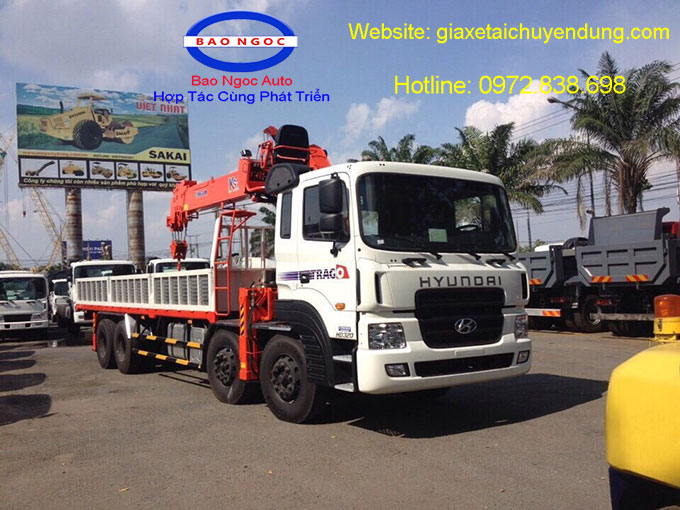 xe cẩu tự hành 10 tấn